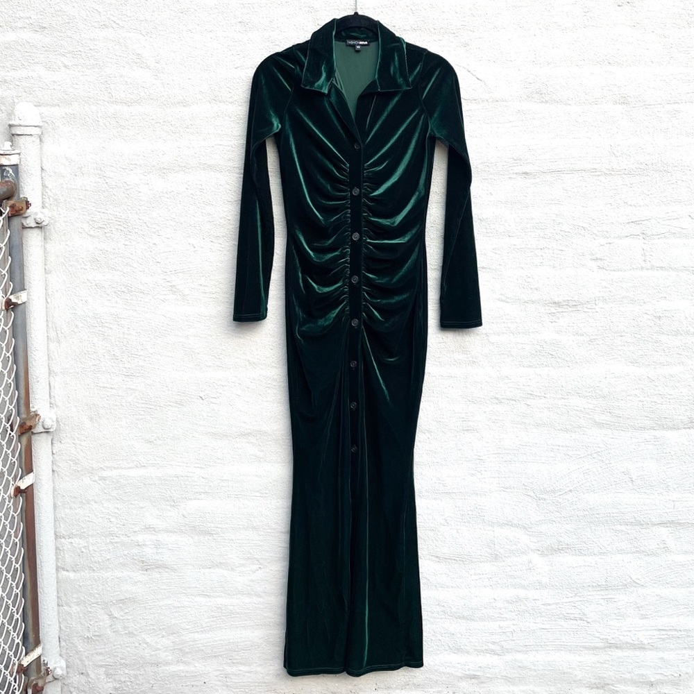 green velvet ruched dress 🎄